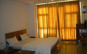 Hotel Midway Residency Gandhinagar India